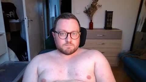 jeuneloup92 online show from February 9, 5:17 pm