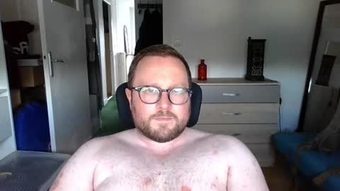 jeuneloup92 online show from June 10, 5:23 pm