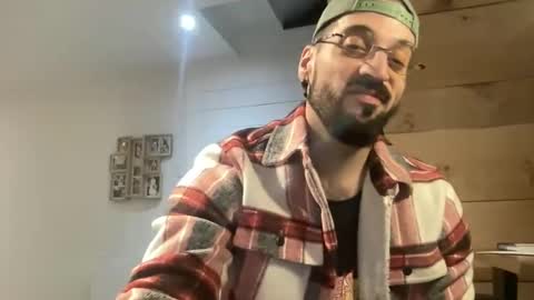 Snapshot of jeunemek00779042 chatting on December 20, 6:56 pm JEUNEMEK007 online show from December 20, 6:56 pm