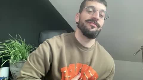 Snapshot of jeunemek00779042 chatting on March 3, 1:28 pm JEUNEMEK007 online show from March 3, 1:28 pm