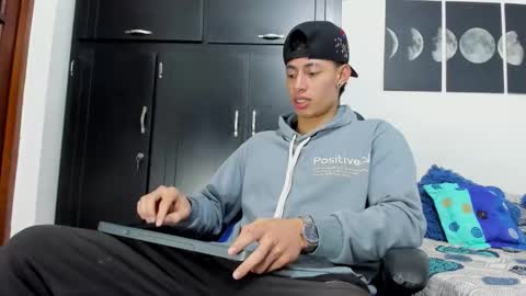 Snapshot of jey_cox23 chatting on September 13, 10:59 am jey cox online show from September 13, 10:59 am