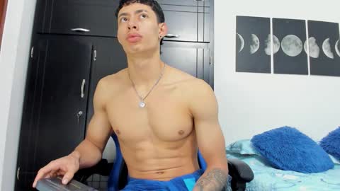 Snapshot of jey_cox23 chatting on September 19, 11:55 am jey cox online show from September 19, 11:55 am