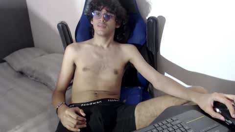 jey_foxx online show from March 27, 11:04 pm