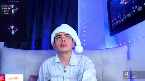 Snapshot of jey_keler chatting on December 3, 4:25 am jey keler online show from December 3, 4:25 am