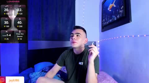 Snapshot of jey_keler chatting on January 21, 5:49 am jey keler online show from January 21, 5:49 am