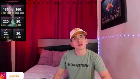 Snapshot of jey_keler chatting on February 18, 4:15 am jey keler online show from February 18, 4:15 am