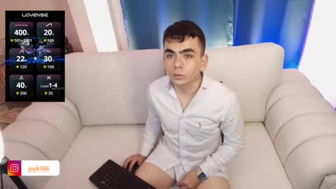 Snapshot of jey_keler chatting on October 2, 12:06 am jey keler online show from October 2, 12:06 am