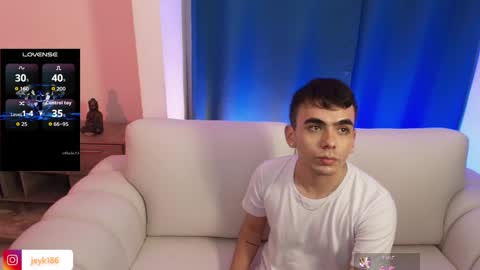 Snapshot of jey_keler chatting on October 4, 9:02 pm jey keler online show from October 4, 9:02 pm