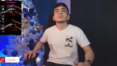 Snapshot of jey_keler chatting on December 13, 8:47 pm jey keler online show from December 13, 8:47 pm