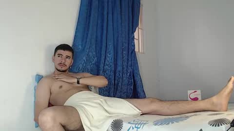 Juan David online show from October 4, 11:30 am