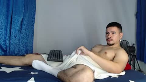 Snapshot of jeycob_happy97 chatting on June 23, 12:03 pm Juan David online show from June 23, 12:03 pm