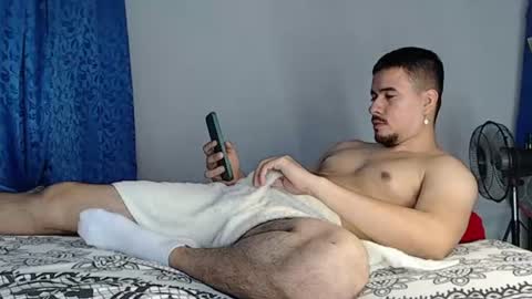 Snapshot of jeycob_happy97 chatting on July 9, 12:09 pm Juan David online show from July 9, 12:09 pm