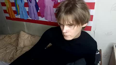 Snapshot of jeycob_ice chatting on February 19, 6:15 pm jeycob ice online show from February 19, 6:15 pm