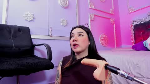 Snapshot of jeylee_ chatting on January 16, 11:25 am Jeyy online show from January 16, 11:25 am