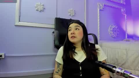 Snapshot of jeylee_ chatting on February 10, 11:36 am Jeyy online show from February 10, 11:36 am