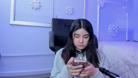 Snapshot of jeylee_ chatting on February 20, 11:32 am Jeyy online show from February 20, 11:32 am