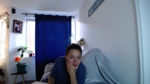 Camila online show from November 22, 10:47 am