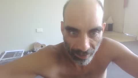 jglarsbel online show from February 5, 2:16 am