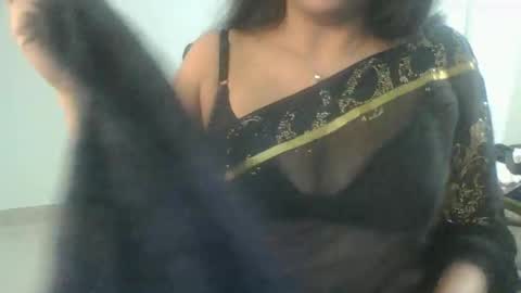 Snapshot of jhalak_ chatting on February 24, 10:47 pm jhalak_ online show from February 24, 10:47 pm