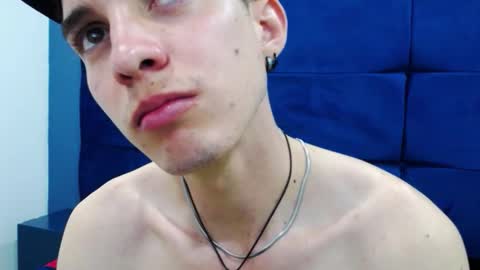 Jheampiero online show from October 11, 3:10 pm