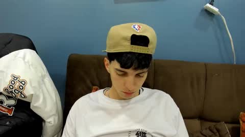 Snapshot of jheampiero chatting on February 9, 9:41 pm Jheampiero online show from February 9, 9:41 pm