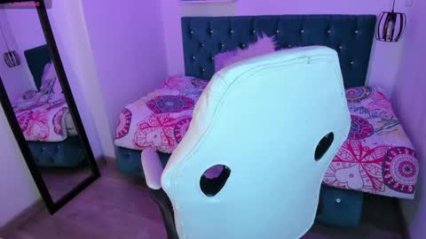 Jhiinny online show from January 23, 11:04 am