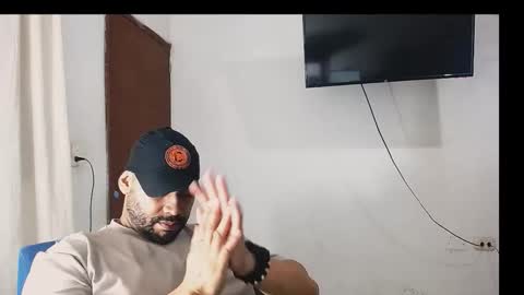 En moreno online show from January 6, 4:11 pm