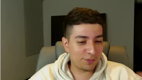 Jhoan Saenz online show from October 6, 5:16 am