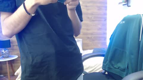 Jhoel online show from February 25, 6:31 pm