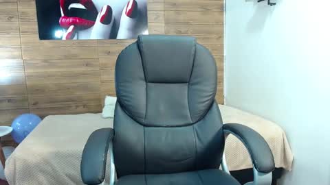 Jhoel online show from October 12, 12:59 pm