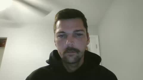 Snapshot of jholls chatting on February 10, 3:42 pm jholls online show from February 10, 3:42 pm