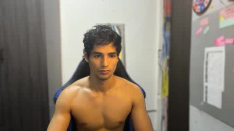 jhon online show from November 23, 5:02 pm