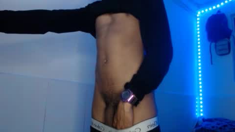 jhon_hot09 online show from October 12, 5:50 am