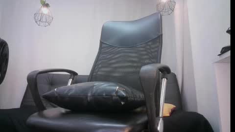 jhon_malo online show from February 4, 7:29 am