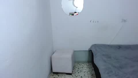 jhonay__cute online show from July 22, 1:30 am