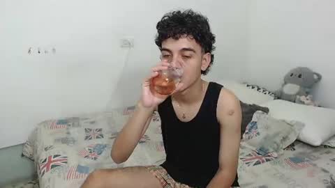 jhonay__cute online show from August 1, 12:32 am