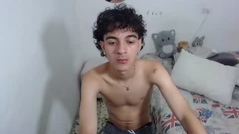 jhonay__cute online show from August 7, 7:05 pm