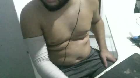 jhonizin online show from April 10, 8:08 am