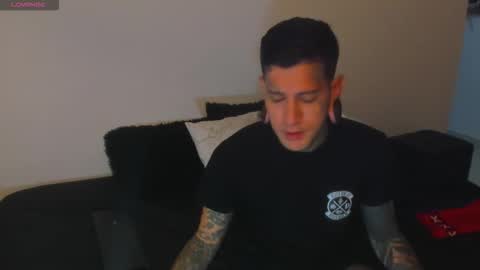 Snapshot of jhonny_ackerman chatting on October 14, 2:45 am jhonny_ackerman online show from October 14, 2:45 am