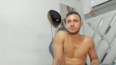 Snapshot of jhonny_flames7 chatting on January 25, 9:57 am jhonny online show from January 25, 9:57 am