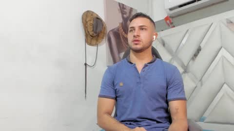 Snapshot of jhonny_flames7 chatting on January 29, 3:33 am jhonny online show from January 29, 3:33 am