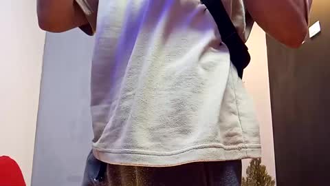 jhonny_thes28 online show from October 9, 1:36 am