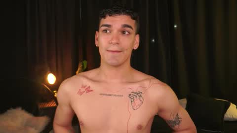 Snapshot of jhonnyx_ chatting on February 1, 3:38 am Jhonny online show from February 1, 3:38 am