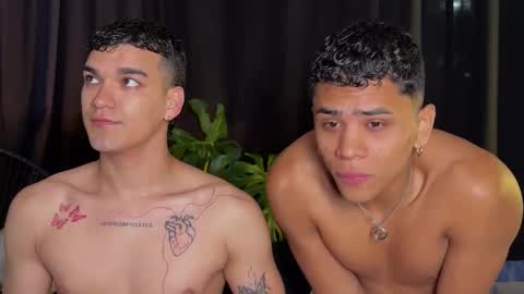 Snapshot of jhonnyx_ chatting on February 22, 4:24 am Jhonny online show from February 22, 4:24 am