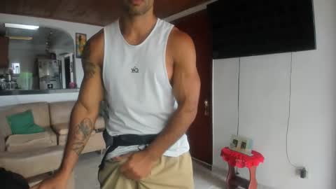 jh online show from November 18, 7:07 pm