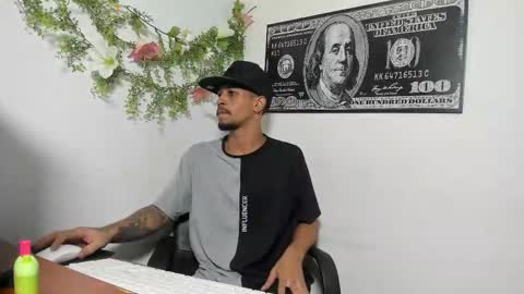 Snapshot of jhonson821 chatting on November 1, 1:07 am jhonson821 online show from November 1, 1:07 am