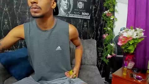 jhonson821 online show from November 19, 2:28 pm