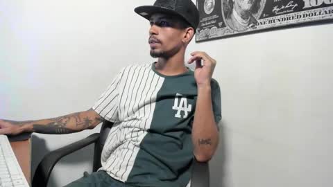 jhonson821 online show from December 18, 7:36 am