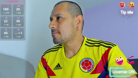 Jhony Alzate online show from December 9, 1:18 am