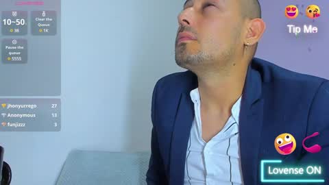 Jhony Alzate online show from December 25, 8:40 am